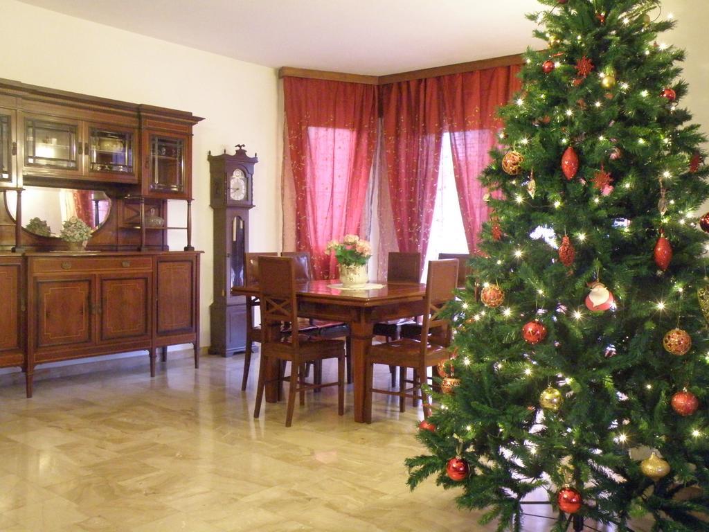 B&B Villa Mirella Casnate con Bernate エクステリア 写真