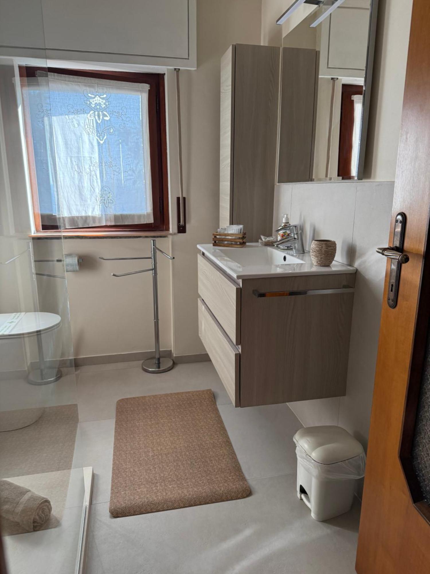 B&B Villa Mirella Casnate con Bernate エクステリア 写真