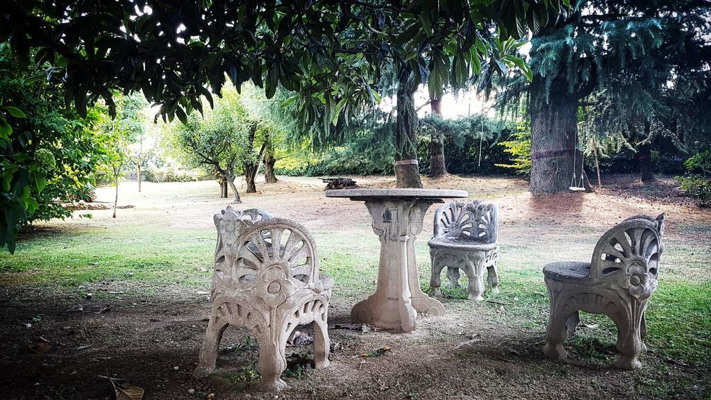 B&B Villa Mirella Casnate con Bernate エクステリア 写真